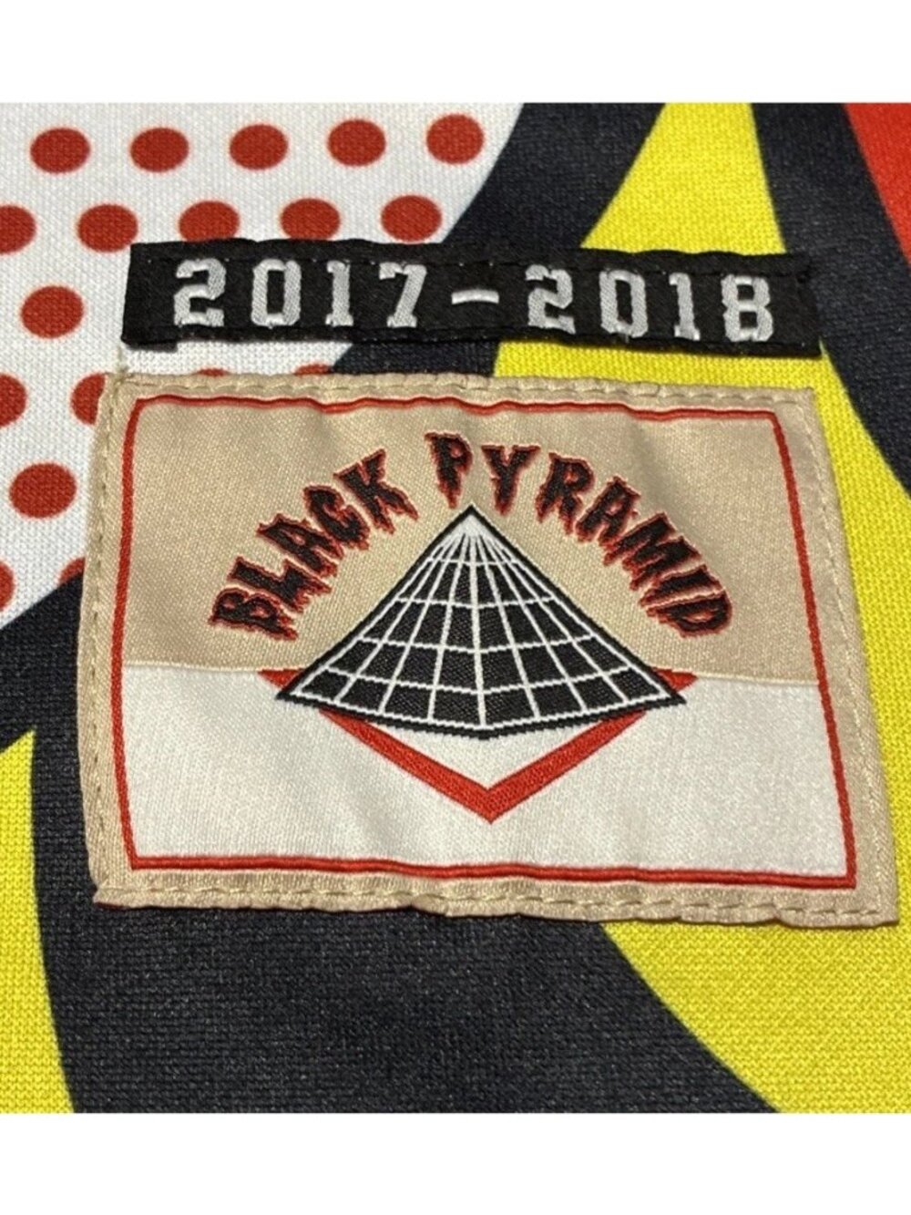 Black Pyramid Jersey Men's large Pop Art Comic Roy Lichtenstein Chris Brown 23 - Picture 2 of 12
